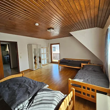 Appartement Mobilierte Monteuerswohnungen Mit 6 Betten Stuttgart, Boeblingen, Reutlingen, - Gaiern2 Waldenbuch