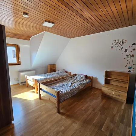 Mobilierte Monteuerswohnungen Mit 6 Betten Stuttgart, Boeblingen, Reutlingen, - Gaiern2 *